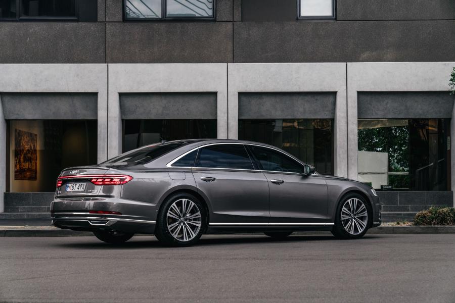  Audi A8 L 55 TFSI Quattro (D5) 2018 года  (AU) (фото 9 из 39)